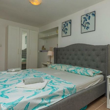 Apartments Maris Цриквеница Экстерьер фото
