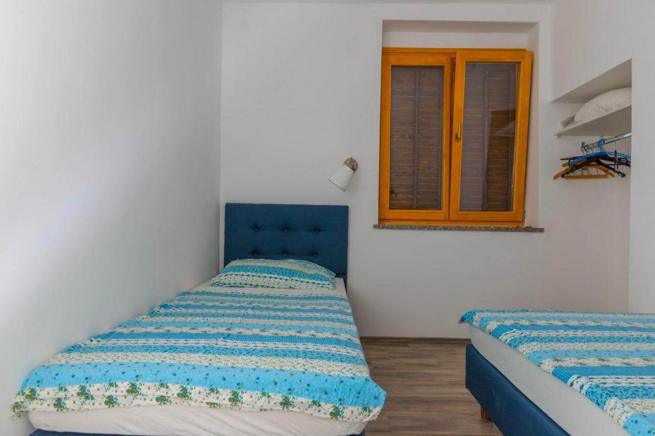 Apartments Maris Цриквеница Экстерьер фото
